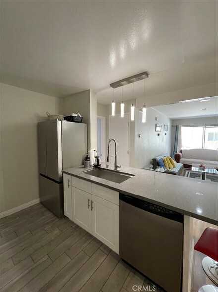 5460 White Oak Ave Unit G113, Encino, CA 91316