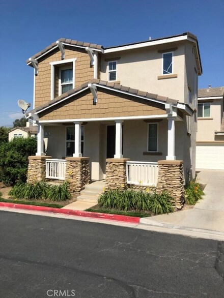 76 Lupine St, Redlands, CA 92373