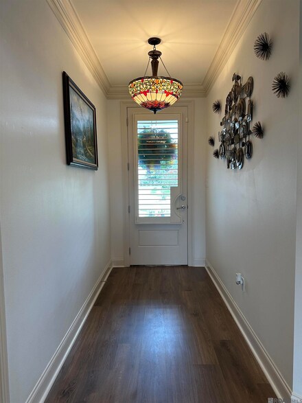 5486 Courtyard Dr, Gonzales, LA 70737