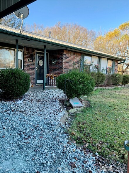 205 W Broadway, Allen, OK 74825