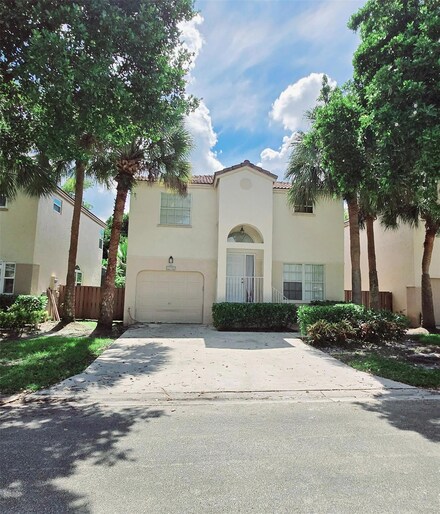 10980 NW 12th Ct, Plantation, FL 33322