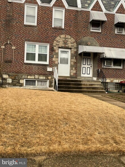 7221 Oakland St, Philadelphia, PA 19149