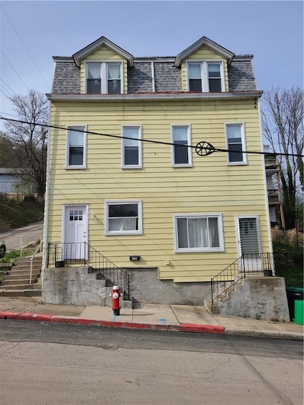 218 Elizabeth St, Pittsburgh, PA 15209