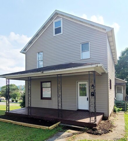 408 Somerset Ave, Windber, PA 15963
