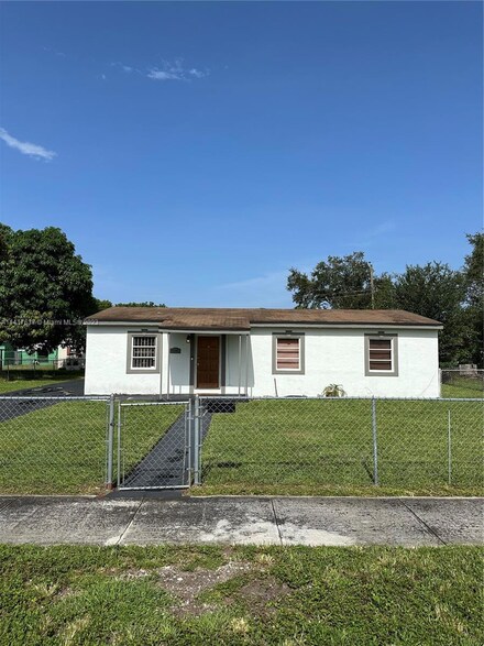 15821 NW 18th Ct, Opa Locka, FL 33054