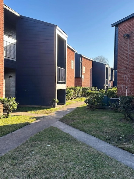 13480 S Thorntree Dr Unit 1311, Houston, TX 77015