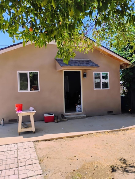824 Columbia St, Madera, CA 93638