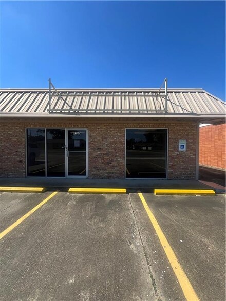 6100 W Park Ave, Houma, LA 70364