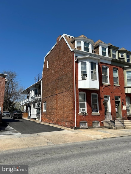 113 E Philadelphia St, York, PA 17401