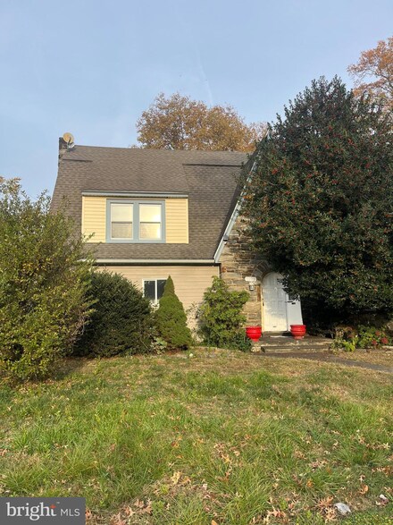1005 Wilde Ave, Drexel Hill, PA 19026
