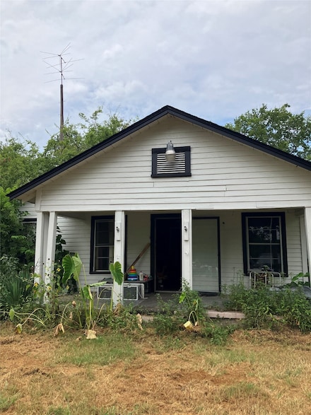 1015 Fisher St, Sulphur Springs, TX 75482