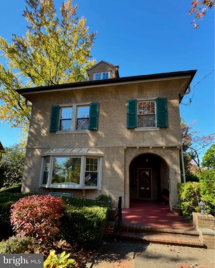 215 Summit Ave, Jenkintown, PA 19046