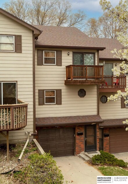 4756 Capitol Ave, Omaha, NE 68132