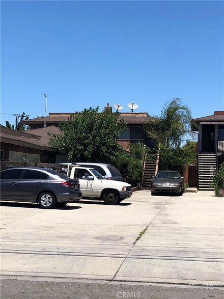 7751 Cypress Dr, Huntington Beach, CA 92647