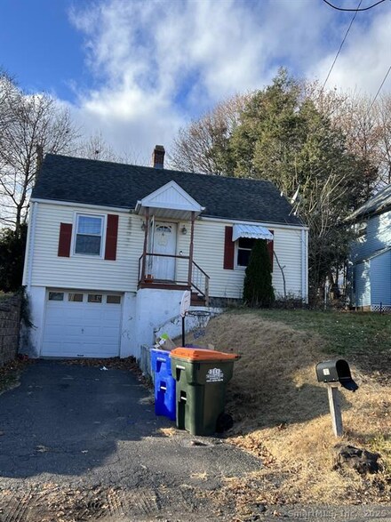 102 Horton Ave, Meriden, CT 06450