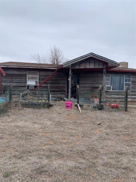1118 Londa Ave, Fort Cobb, OK 73038