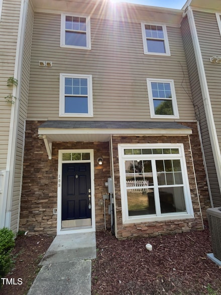 351 Gilman Ln Unit 109, Raleigh, NC 27610