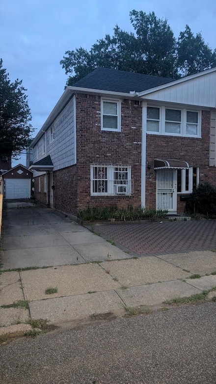 5737 228th St, Oakland Gardens, NY 11364