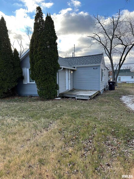 3315 N Stanley St, Peoria, IL 61604