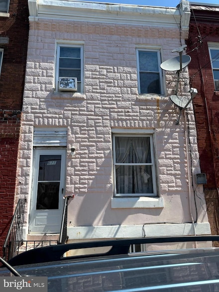 621 W Tioga St, Philadelphia, PA 19140