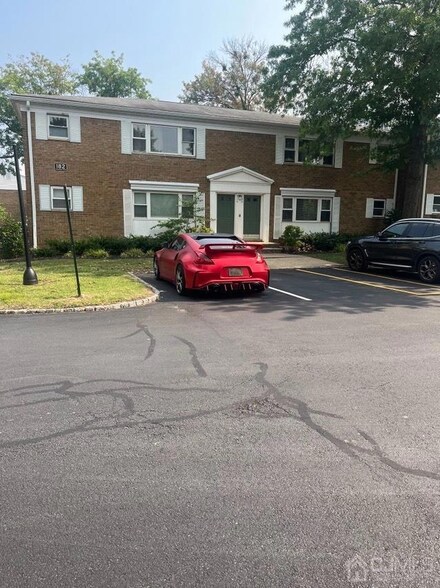 182 Evergreen Rd Unit 8B, Edison, NJ 08837