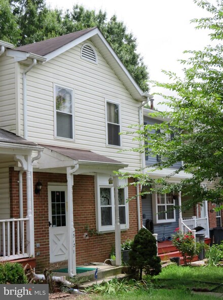 15121 Catalpa Ct, Woodbridge, VA 22193