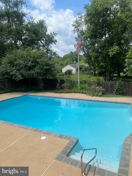2504 W Meredith Dr, Vienna, VA 22181