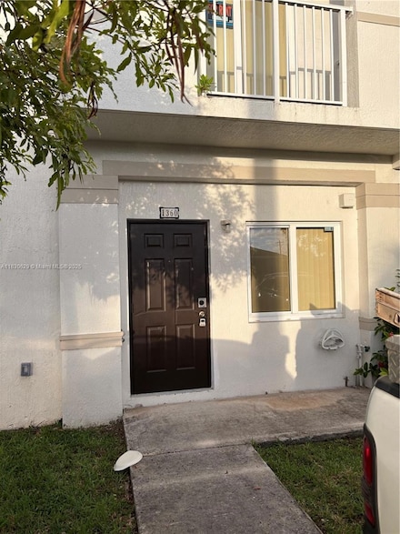 1360 W 30th St, Hialeah, FL 33012