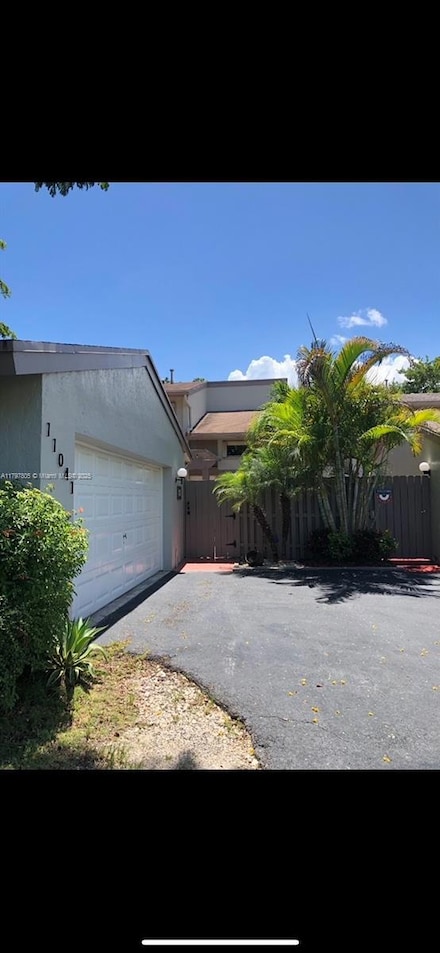 11041 SW 113th Place, Miami, FL 33176