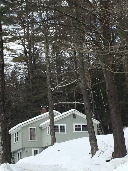 495 Mountain Rd, Charlemont, MA 01339