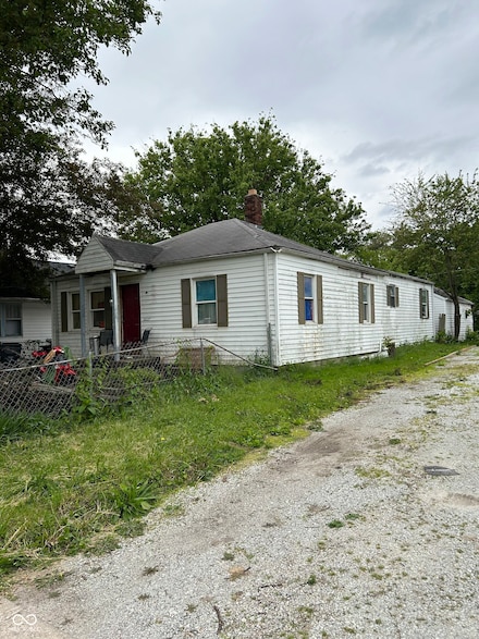 2627 Lincoln St, Anderson, IN 46016