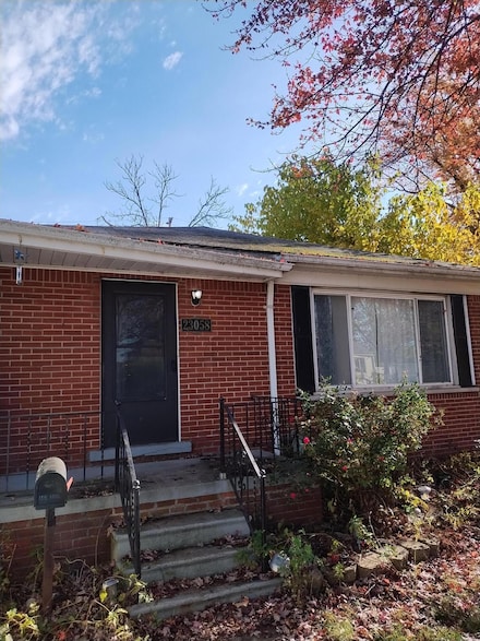 23058 Donald Ave, Eastpointe, MI 48021