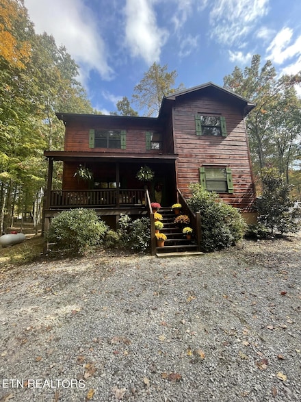 863 S Fork Dr, Jamestown, TN 38556