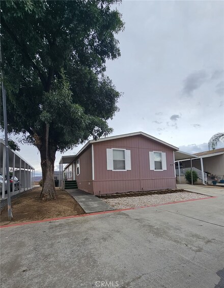913 S Grand Ave Unit 11, San Jacinto, CA 92582