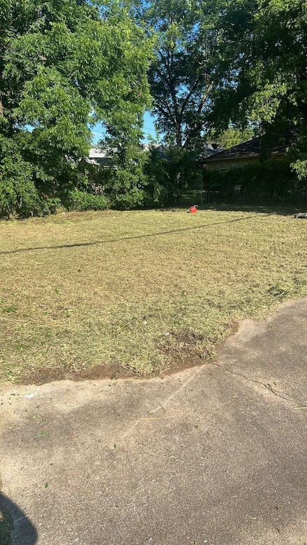 812 S Mirick Ave, Denison, TX 75020