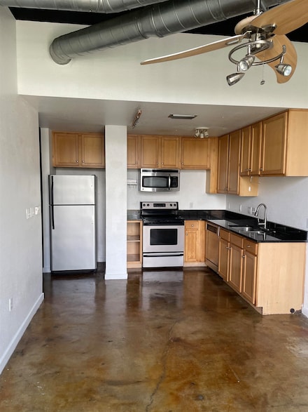 420 N Adams St Unit 202, Tallahassee, FL 32301