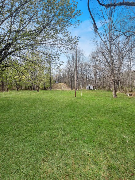 351 Malone Cemetery Rd, Finger, TN 38334