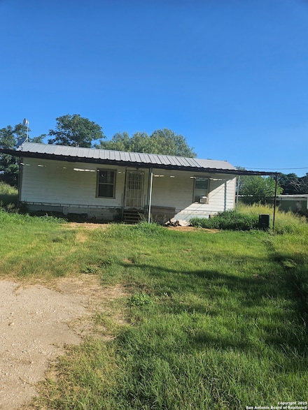 614 County Road 6841, Lytle, TX 78052