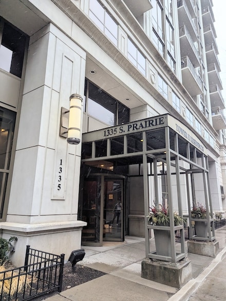 1335 S Prairie Ave Unit 1609, Chicago, IL 60605