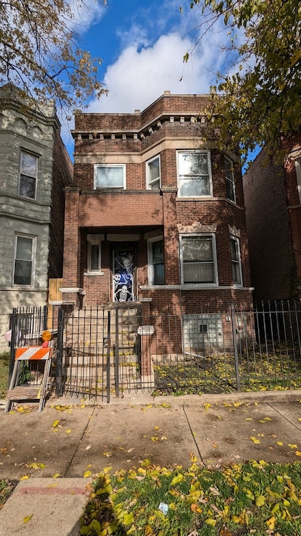 3906 W Monroe St, Chicago, IL 60624