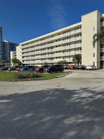 2859 Leonard Dr Unit G414, Aventura, FL 33160