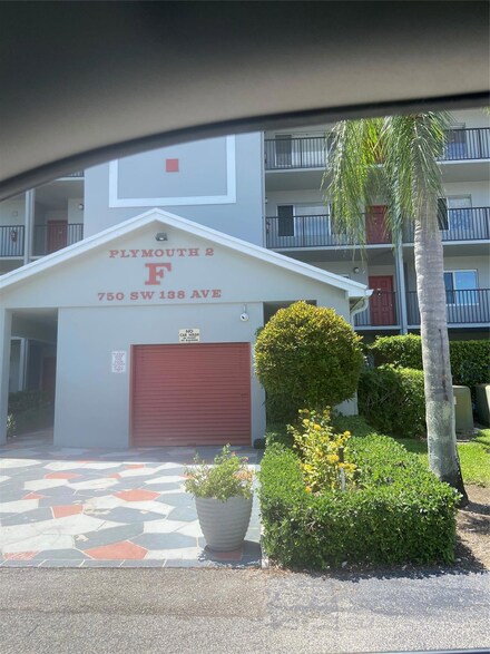 750 SW 138th Ave Unit 110F, Pembroke Pines, FL 33027