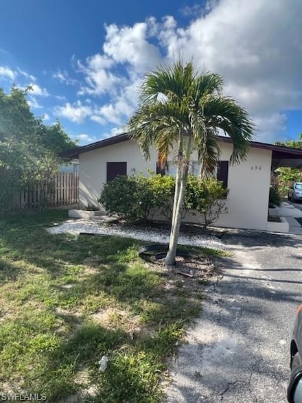 690 109th Ave N, Naples, FL 34108