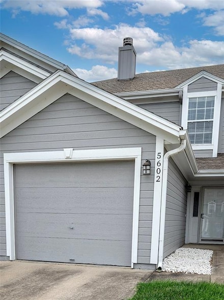 5602 NW Moonlight Meadow Ct, Lees Summit, MO 64064