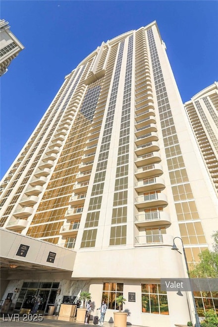 135 E Harmon Ave Unit 701, Las Vegas, NV 89109