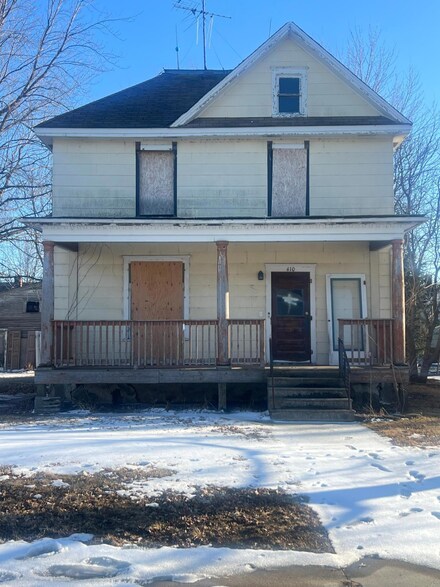 410 W Adams St, Arlington, MN 55307