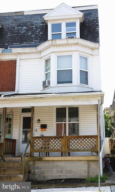 1206 W Poplar St, York, PA 17404