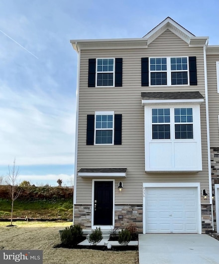 8336 Alexander Ct, Breinigsville, PA 18031