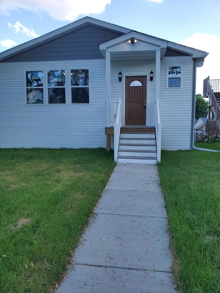 1884 Ames Ave E, Saint Paul, MN 55119