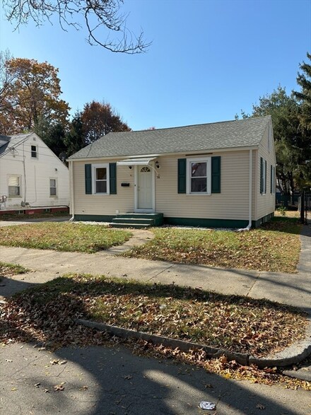 78 Gilman St, Springfield, MA 01118